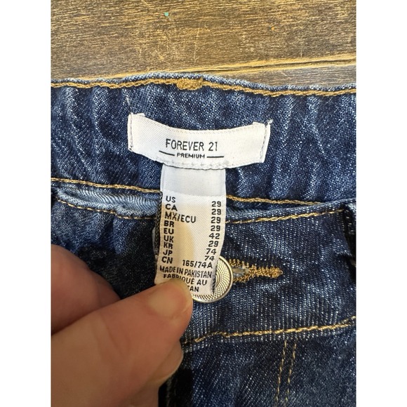 Forever 21 Blue Denim Flare Leg Jeans Daisies-High Rise Size 29 60's - Picture 9 of 16